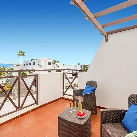 Rincon Lanzarote By * Puerto del Carmen (Lanzarote)
